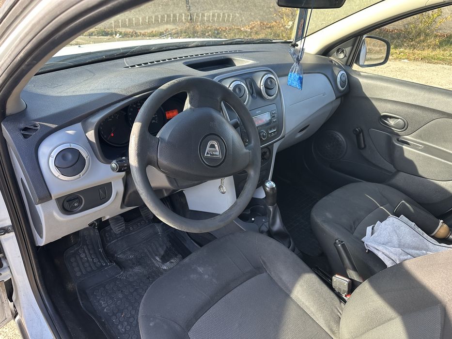 Logan, 2014, 1.2 gpl omologat, 360 mi km  1599 euro