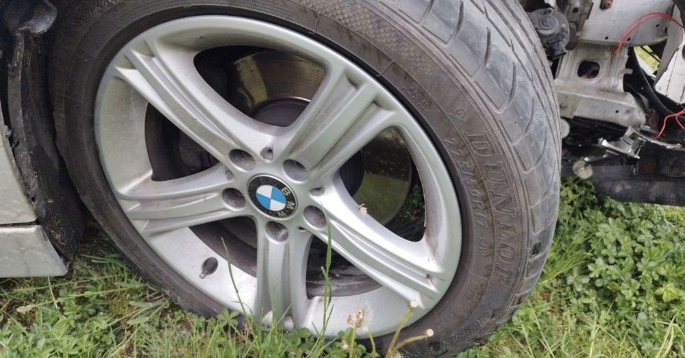 Dezmembrez bmw 320d f30 f31 f34 f36 cod culoare a83 sau 300 f31 piese dezmembrari bmw craiova bmw 318 320 420 n47 biturbo b47 190 cai cu adblue, piese