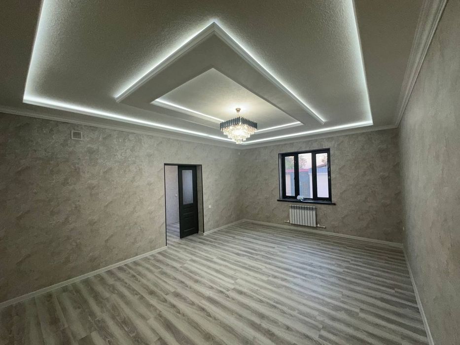 Uchaska sotiladi 2,5 sutuk 4- xona yangi qurilgan eski sergilida   105