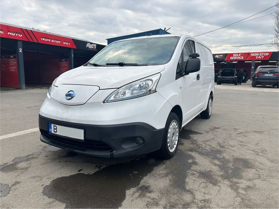 Nissan e-NV200 Nissan e-NV200 Electric 2014 | Factură | Închiriere 129.000 km
