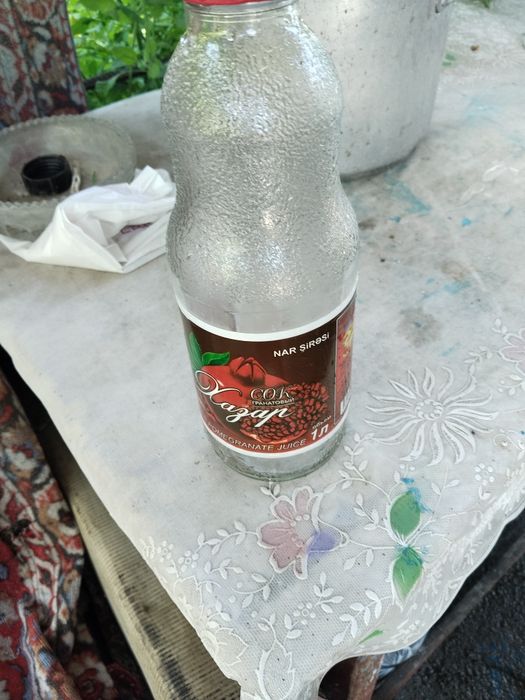 Бутылки стеклянные