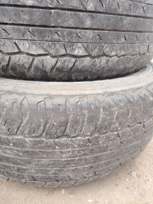 Продам шины б/у летние.