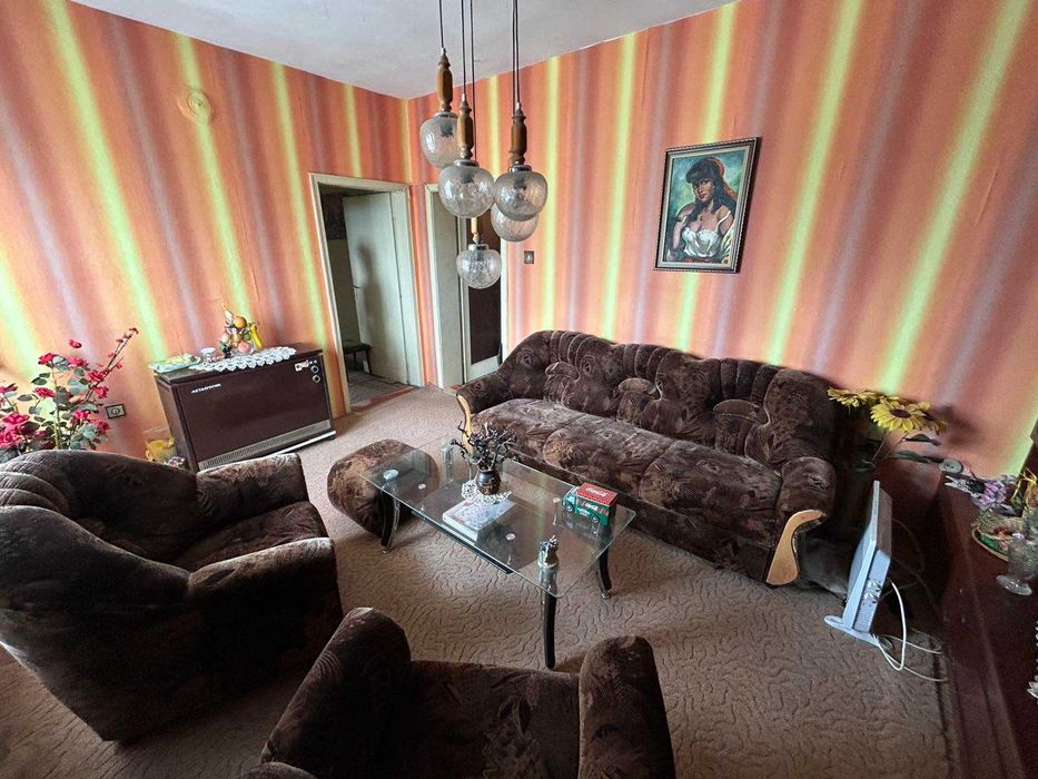 Продава се Двустаен апартамент в Монтана, Идеален център - 73 кв.м за 1370 €/кв.м - Снимка #3