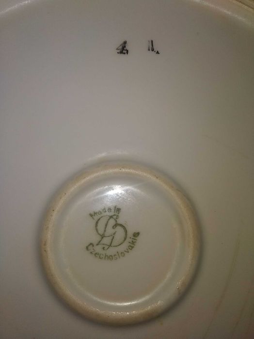 Посуда фарфоровая