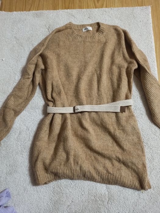 Дамски пуловери S размер.