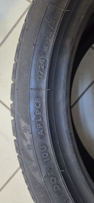 Vand anvelopa iarna noua 245 40 R18 DOT 2024