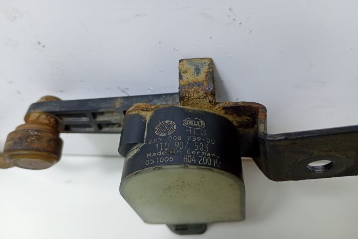 Senzor nivel far 1T0907503 Volkswagen VW Golf a 5-a generatie seria