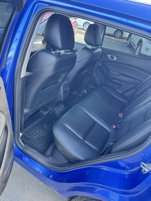 Продам машину тиго 4