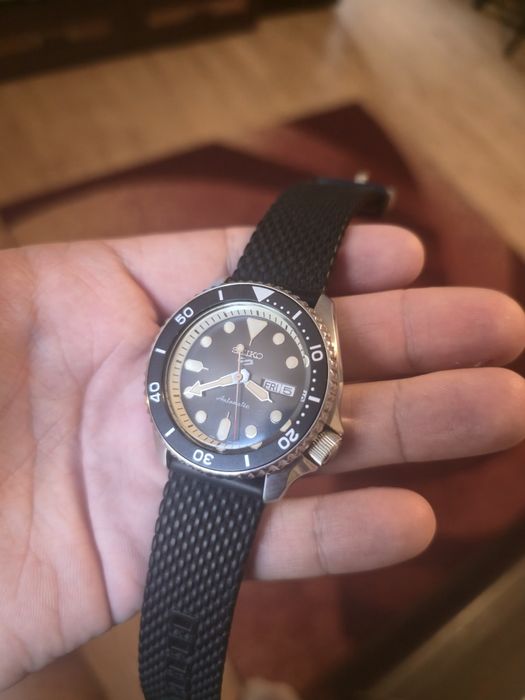 Seiko 5 Sports SRPD73K2