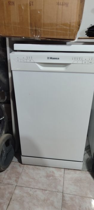 Продам посудамоечную машину
