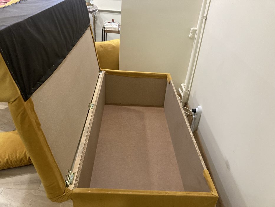 Кухненски диван и столове