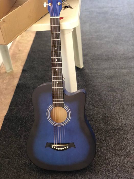 Gitara 6ta quloğ bor