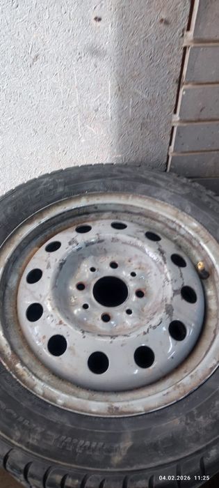 Покрышка с диском на запаску