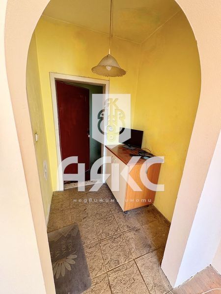 Продава се Едностаен апартамент в София, Люлин 1 - 30 кв.м за 2167 €/кв.м - Снимка #2