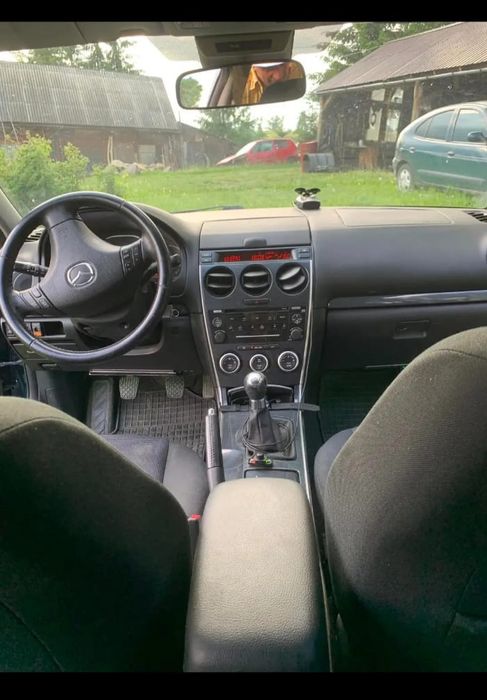 Vând sau schimb mazda 6