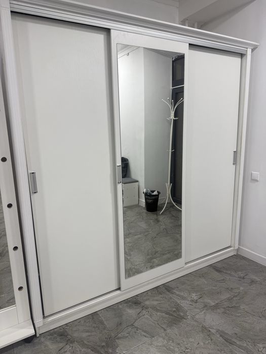 Продам шкаф купе