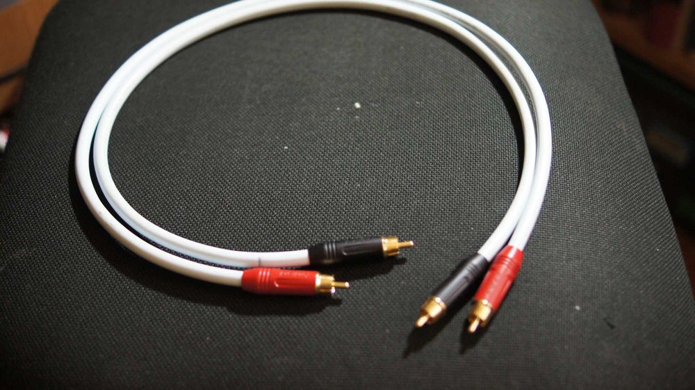 Cabluri Supra EFF-I Stereo RCA-RCA Interconnect Amphenol Connectors,Custom 2x1M,High End