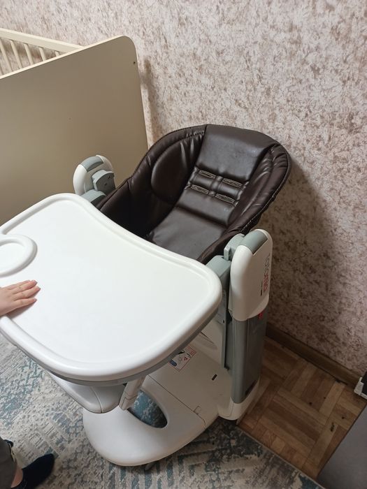 Стул для кормления tatamia