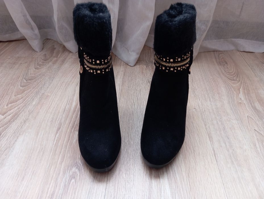 Обувь новая,модная.