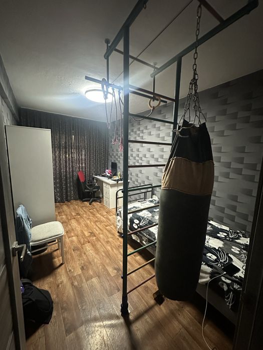 Продам боксерскую грушу