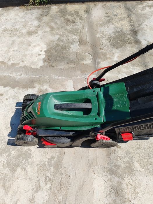 Masina de tuns gazon UniversalRotak 34-400
