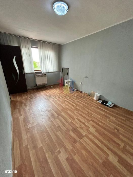 Etaj 1 Garsoniera, 26mp zona Gara Autogara