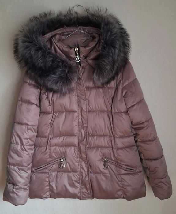 Geacă matlasată cu glugă și blană detaşabilă - mărimea XL (170/96A)