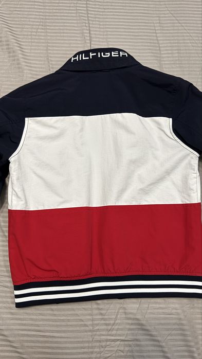 Куртка облегченная Tommy Hilfiger