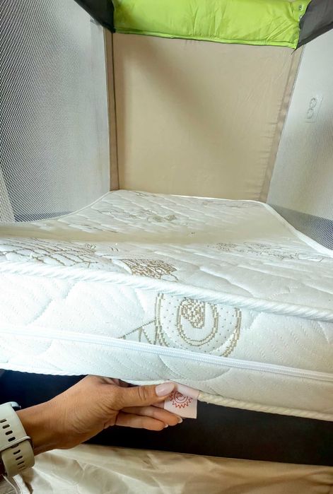 Кошара с подложка и двусезонен матрак