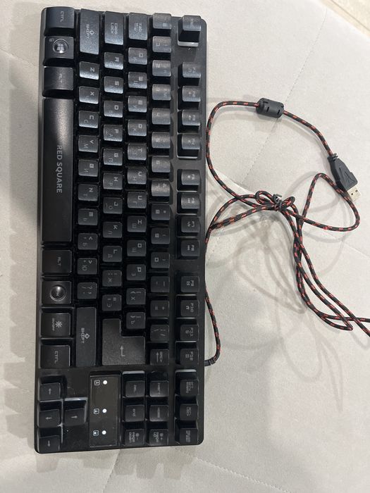 Продам игровую клавиатуру