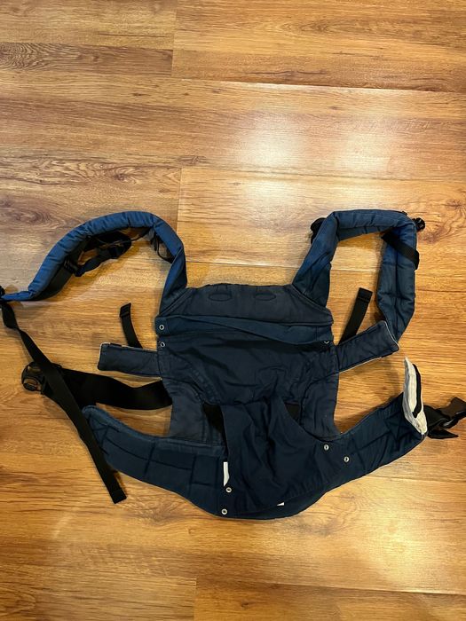 Manduca First bleumarin