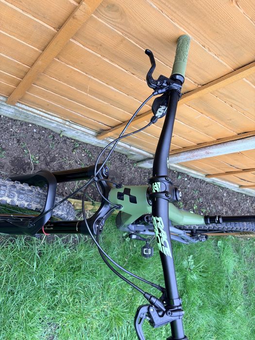 Bicicleta cube stereo race