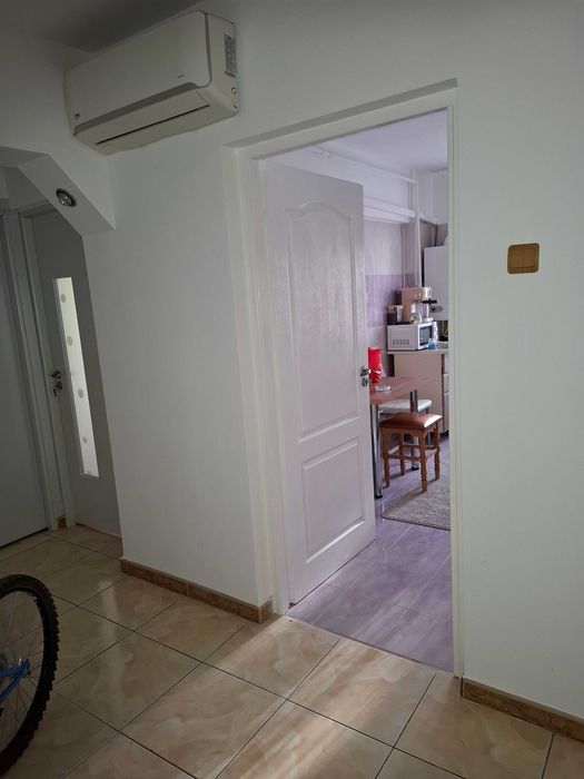 Vand apartament 2 camere