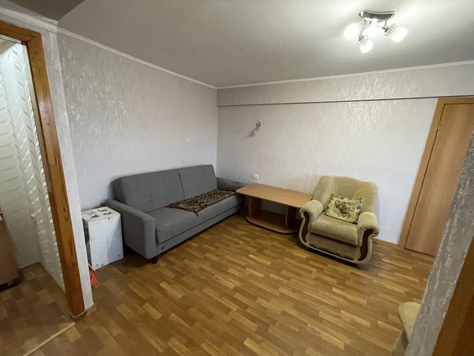 Продам 2шку на Мызы 25