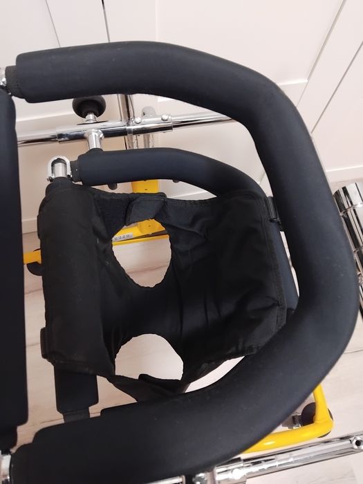 Carut si cadru de mers copii dizabilitati/handicap/ nevoi speciale