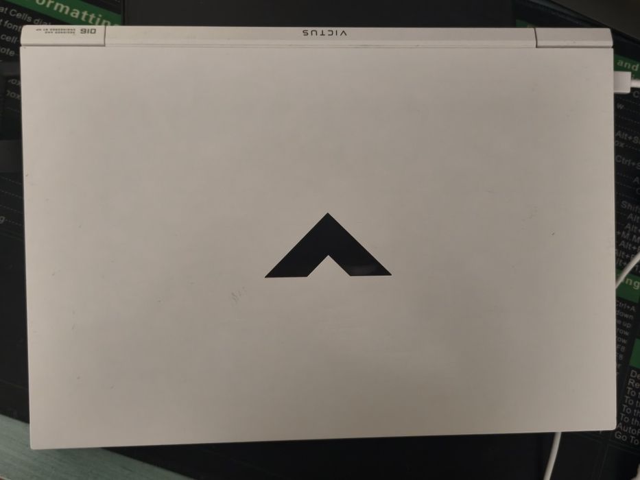 Laptop rtx 3060 i7 12700h victus 16"