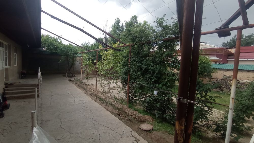 Уй сотилади Кибрай Дурмонда