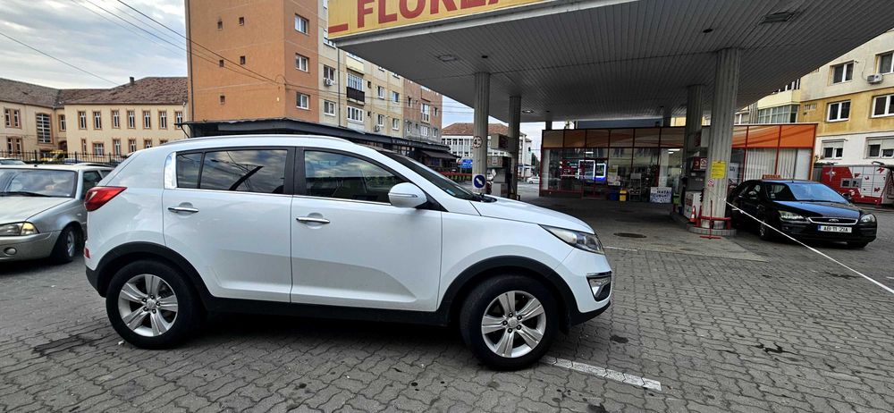 KIA Sportage 2011 — imagine 1