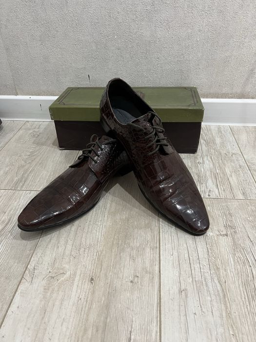 Мужские туфли.