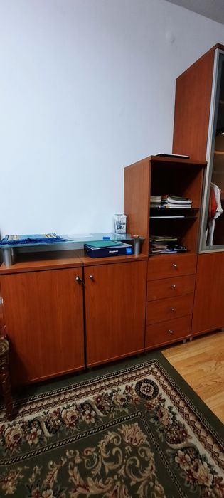 Шкаф, горка,  стенка в гостиную или зал.