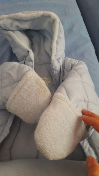 Salopeta foarte groasa pret mic ..3-6luni