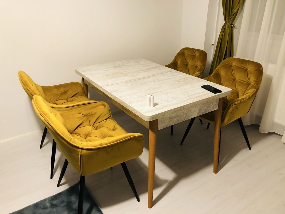 Scaune tapitate 4 buc de vanzare