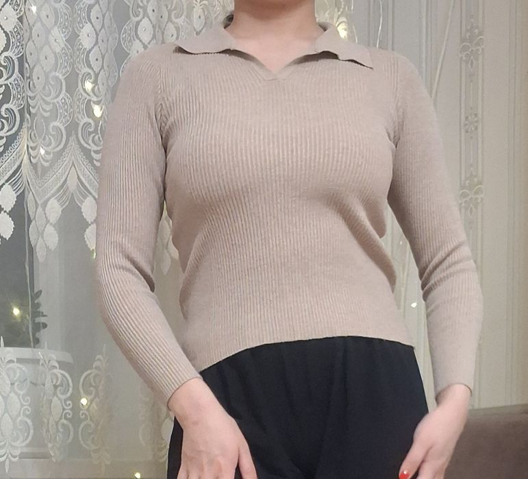 Продам женские кофточки