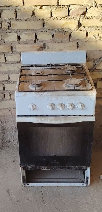 Gaz plitasi sotiladi