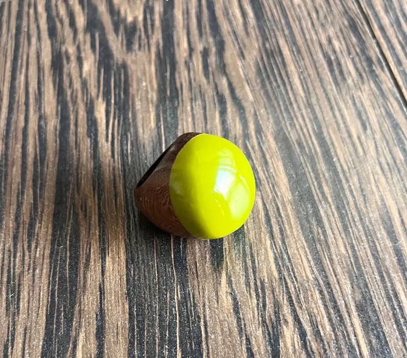 Inel masiv din lemn natural si acryl