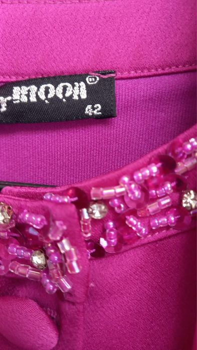 Платья вечерние