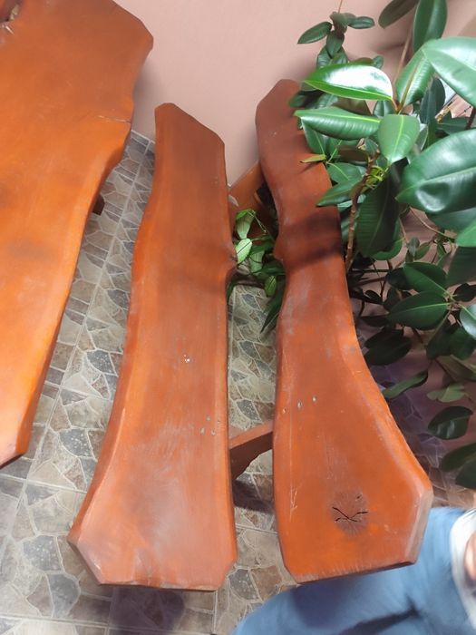 Masa +2 banci in stil rustic