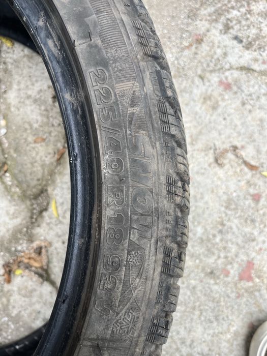 Зимни гуми 225/40R18