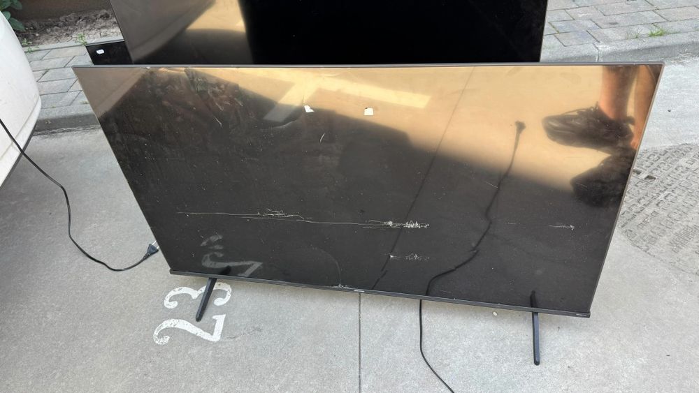 Televizoare pentru piese( lg phillips vortex hisense)