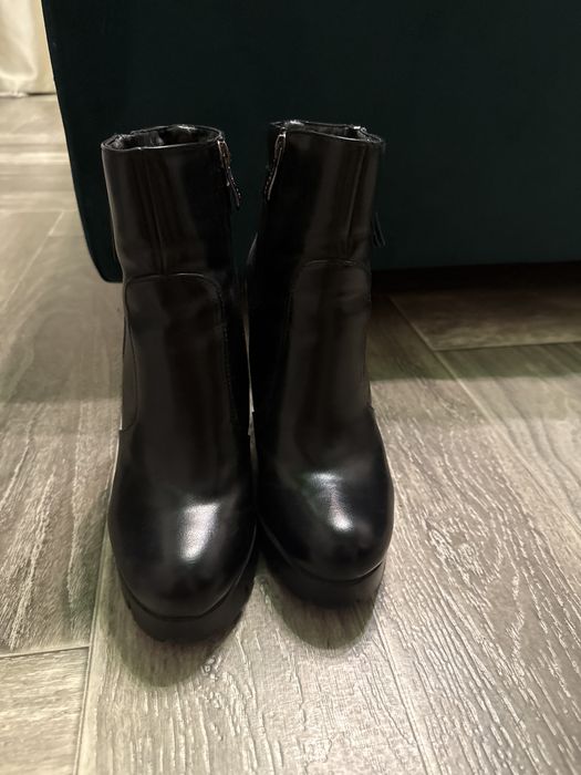 Продам обувь осеннюю